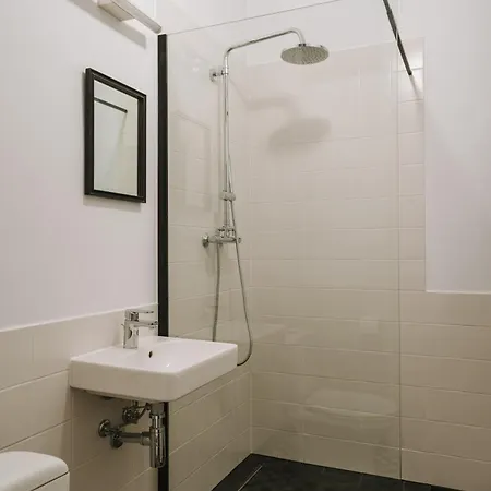Here Apartment *